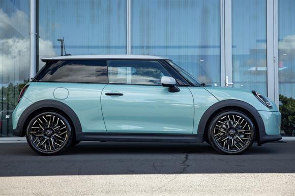 2024 MINI Cooper Hatchback