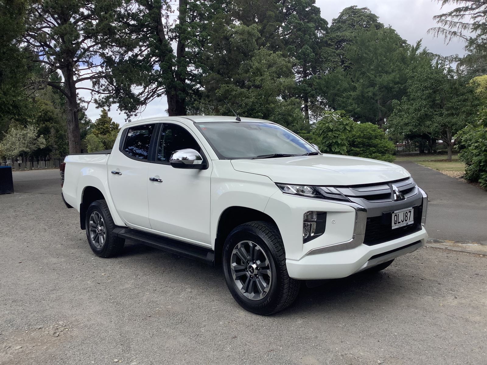 Mitsubishi Triton 2024