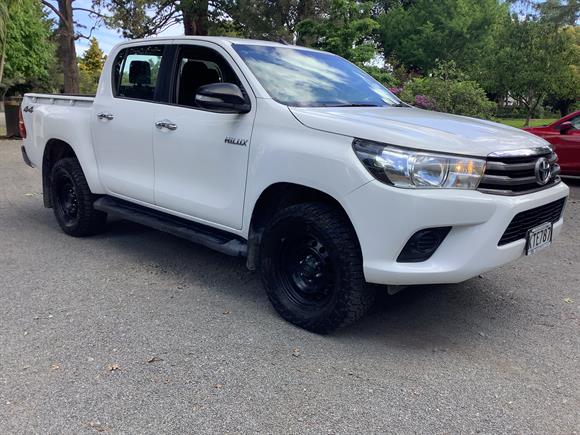 Toyota Hilux SR TD DOUBLE CAB 2017