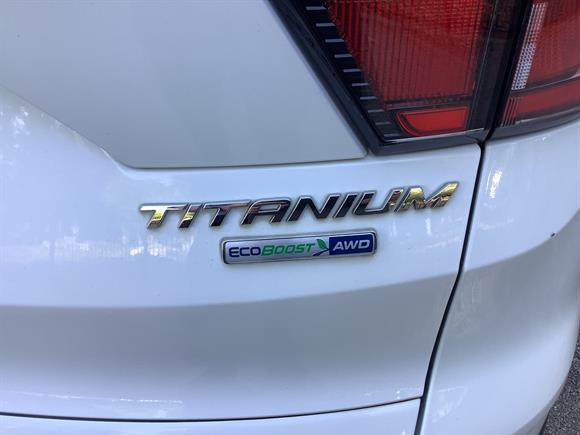 2017 Ford Escape TITANIUM AWD PETROL