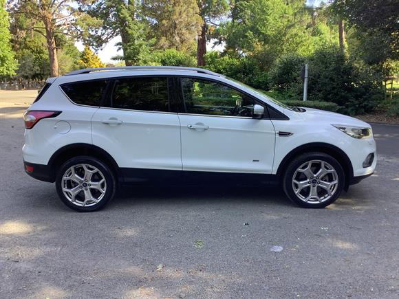 2017 Ford Escape TITANIUM AWD PETROL