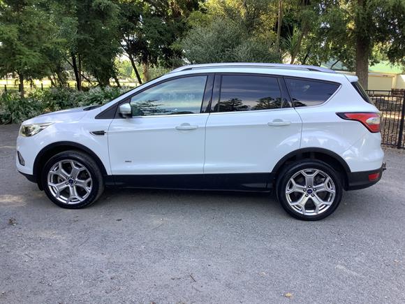 2017 Ford Escape TITANIUM AWD PETROL