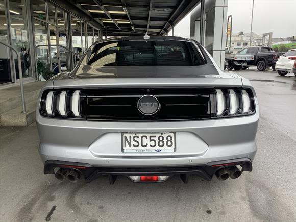 2021 Ford Mustang 5.0L FASTBACK GT V8