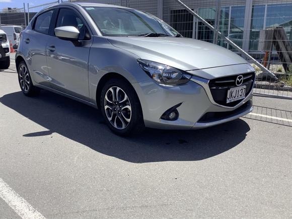 Mazda 2 GSX 2015