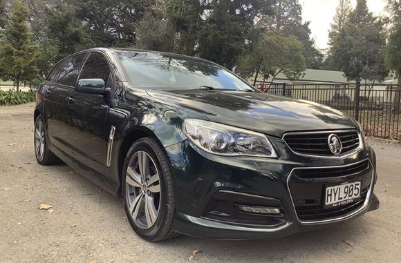 Holden Commodore VF SV6 2015