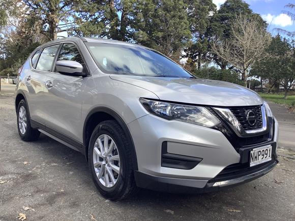 Nissan X-Trail ST 2021