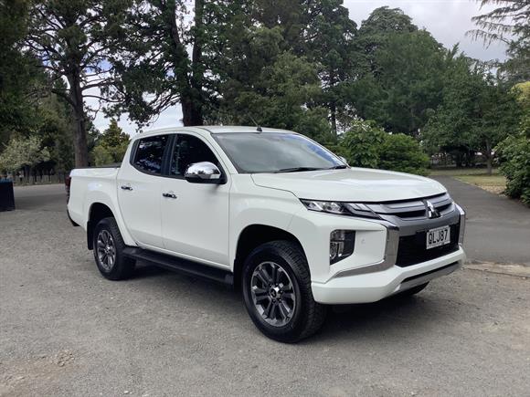 Mitsubishi Triton DC GLX-R 6AT 2WD 2024