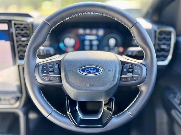 New Ford Everest PLATINUM