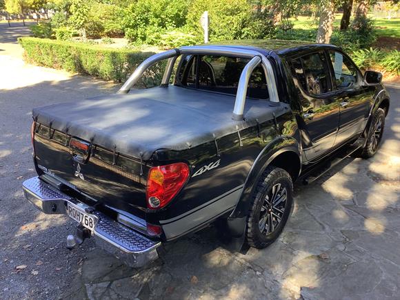 2012 Mitsubishi Triton D/CAB GLS 4WD