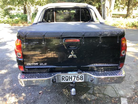 2012 Mitsubishi Triton D/CAB GLS 4WD