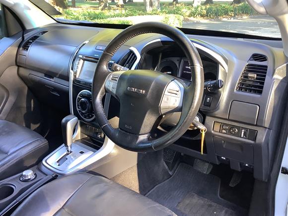 2015 Isuzu MU-X 4WD AUTO