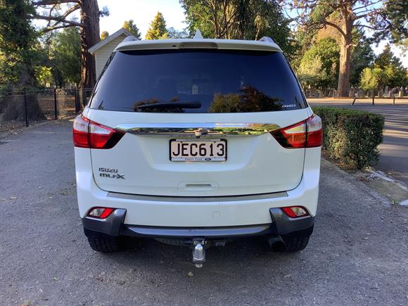 2015 Isuzu MU-X 4WD AUTO