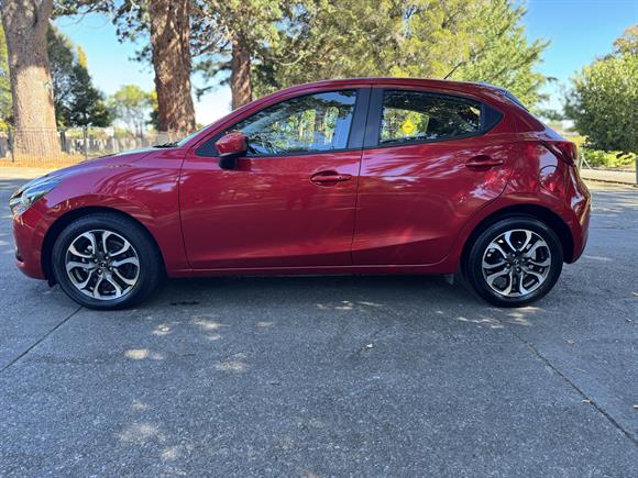 2017 Mazda 2 GSX