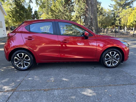 2017 Mazda 2 GSX