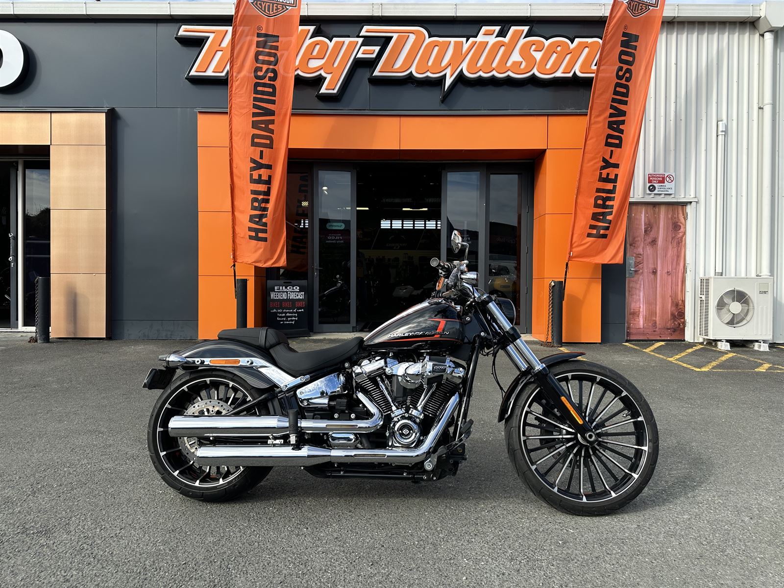 Harley-Davidson Breakout FXBR 2023 - The best site for Motorbikes 