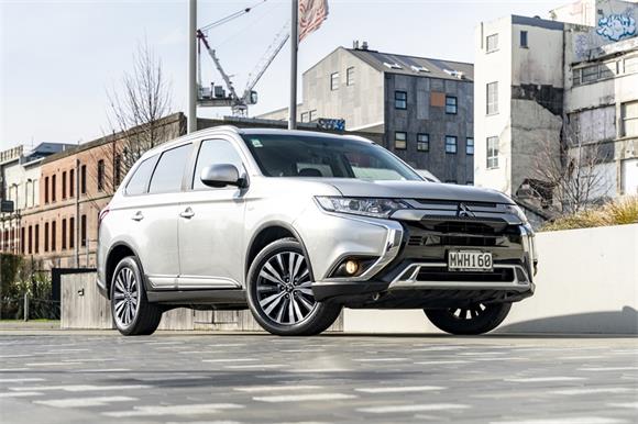 Mitsubishi Outlander LS 2.4L Petrol 4WD 2020