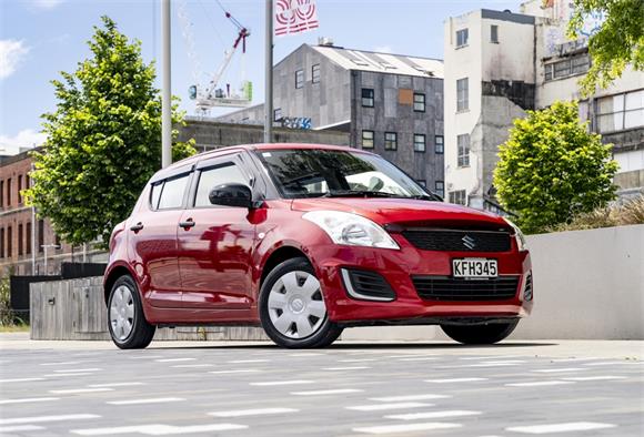 Suzuki Swift Glab 1.4P/4At/Ha/5Dr 2016