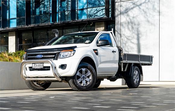 Ford Ranger XL 3.2 Flat deck 4WD 2015