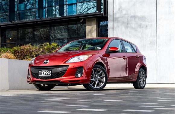 Mazda 3 SP20 2014
