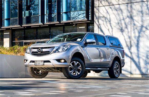 Mazda BT-50 LTD 3.2L 2WD 2020