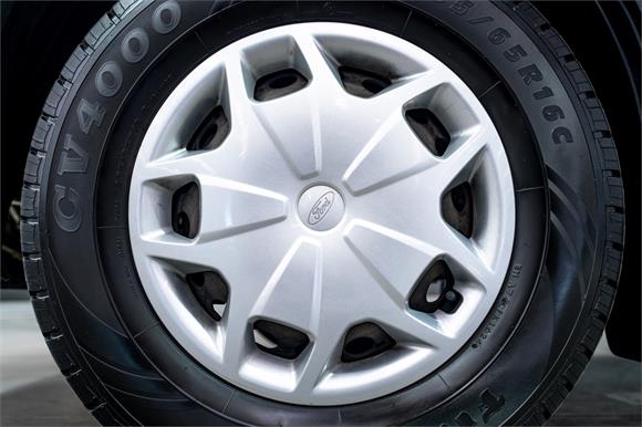 2019 Ford Transit Bus 410L