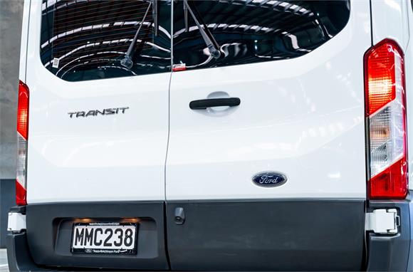 2019 Ford Transit Bus 410L