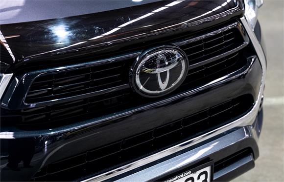 2021 Toyota Hilux SR5 TD DC 2.8L 4WD
