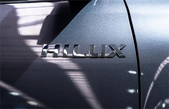 2021 Toyota Hilux SR5 TD DC 2.8L 4WD
