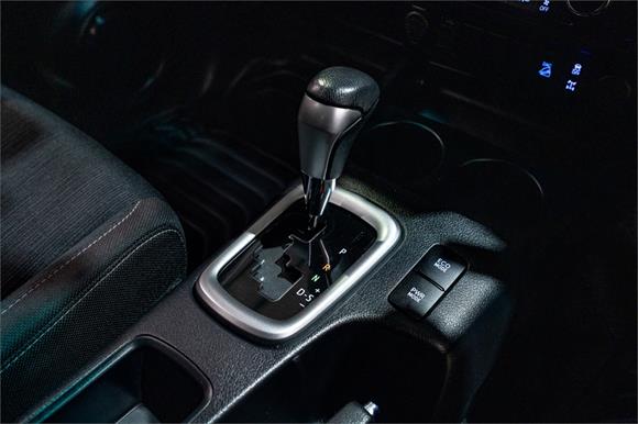 2021 Toyota Hilux SR5 TD DC 2.8L 4WD