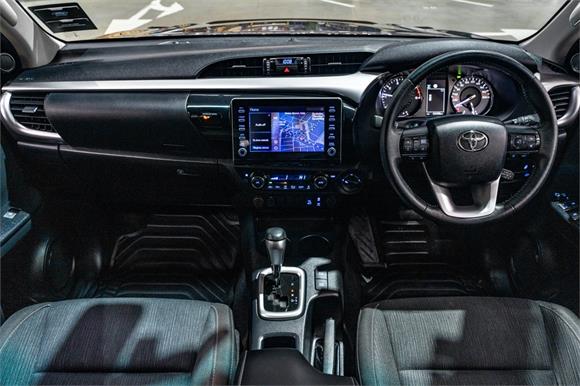 2021 Toyota Hilux SR5 TD DC 2.8L 4WD