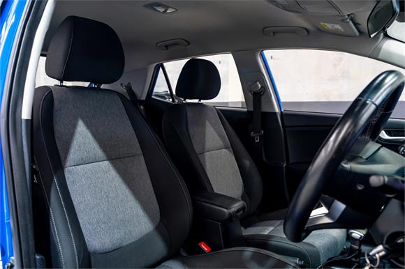 2023 Kia Stonic Lx 1.4 Petrol