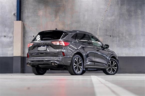 2023 Ford Escape St-Line X Plug in hybrid