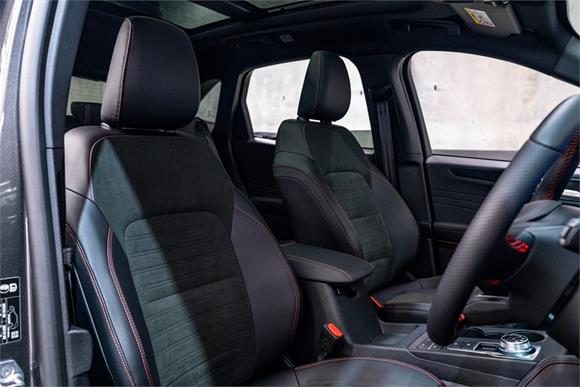 2023 Ford Escape St-Line X Plug in hybrid