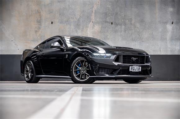 Ford Mustang Dark Horse 5.0L V8 2025