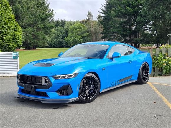 Ford Mustang GT Fastback 5.0L 2025