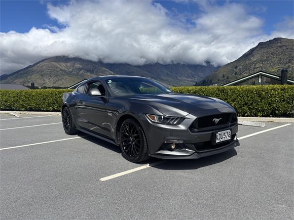 Ford Mustang 5.0L V8 Fastback 2016