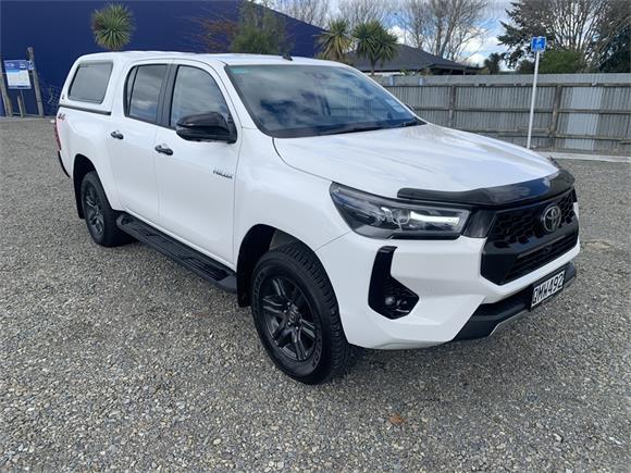 Toyota Hilux SR5 2.8DT Hybrid 6AT 4WD DCW/4D/5S (LFDAS-NM1) 2024