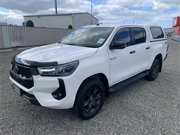 2024 Toyota Hilux SR5 2.8DT Hybrid 6AT 4WD DCW/4D/5S (LFDAS-NM1)