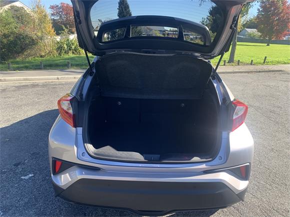 2017 Toyota C-HR 1.8 Hybrid G 5 Dr SUV CVT FWD