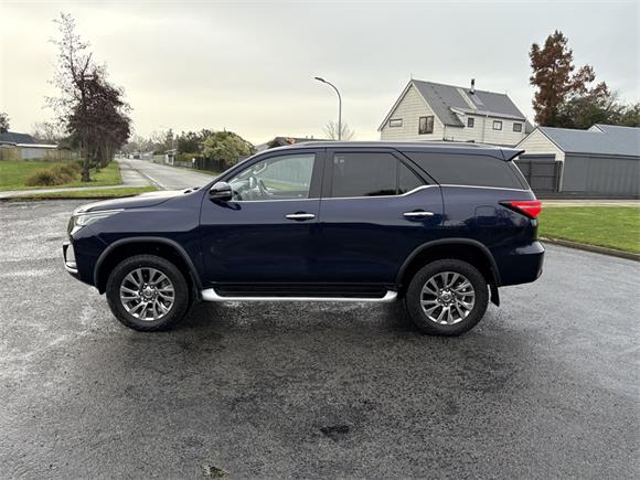 2021 Toyota Fortuner Limited 2.8DT 6AT 4WD WG/5D/7S