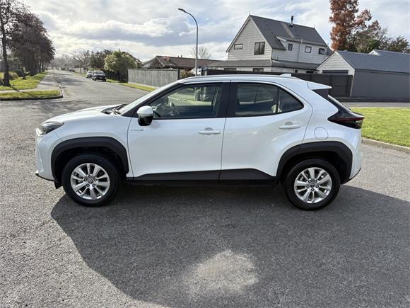 2023 Toyota Yaris Cross GX 1.5P HV ECVT FWD SUV/5D/5S