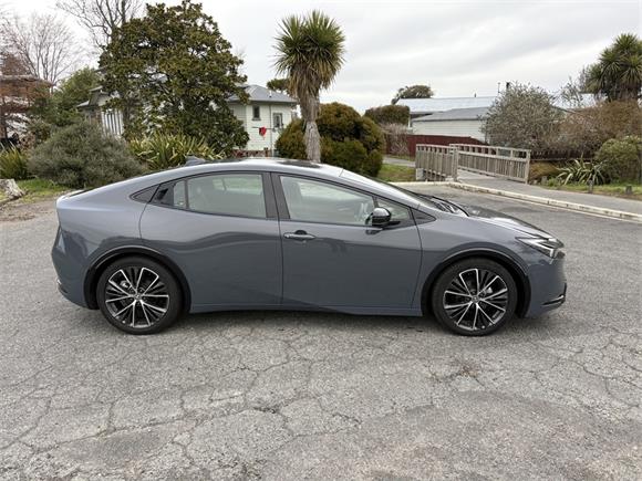 2023 Toyota Prius 2.0 Hybrid Z 5 Dr Hatch CVT 2WD FWD