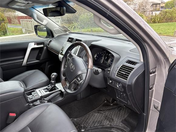 2024 Toyota Land Cruiser Prado VX 2.8D 6AT 4WD SUV/5D/7S