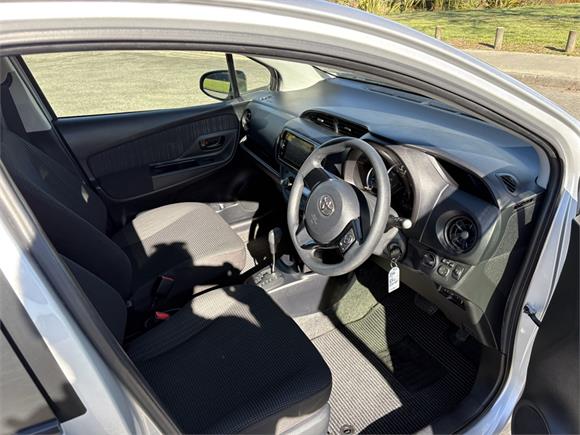 2017 Toyota Vitz 1.5 Hybrid F 5Dr Hatch CVT 2WD (NHP130-AHXNB-1)