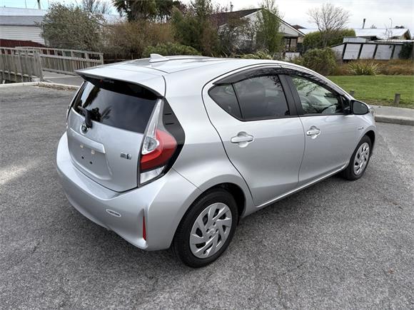 2018 Toyota Aqua 1.5 Hybrid S 5 Dr Hatch CVT 2WD (NHP10-AHXNB-1)