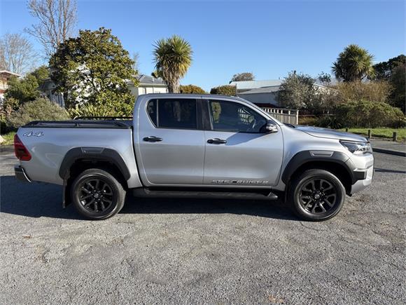 2022 Toyota Hilux SR5 CRUISER 2.8DT 6AT 4WD DCW/4D/5S