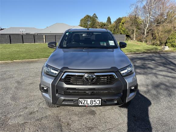 2022 Toyota Hilux SR5 CRUISER 2.8DT 6AT 4WD DCW/4D/5S