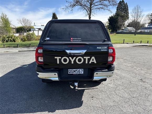 2023 Toyota Hilux SR5 2.8DT 6AT 4WD DCW/4D/5S