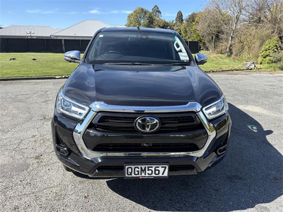 2023 Toyota Hilux SR5 2.8DT 6AT 4WD DCW/4D/5S