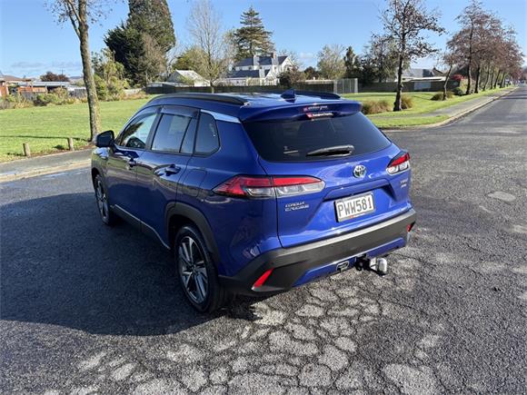 2023 Toyota Corolla Cross Limited 2.0P Hybrid AWD SUV